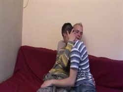 Notgeiler Herr wird in seinen runden Po gevögelt
