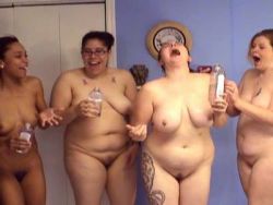 Diese fülligen Ladies lieben den glitschigen und supergeilen Öl Fetisch