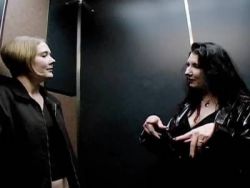 Tabuloses Rammeln für die fickbereite Lesbe beim Fetisch Sex