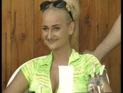 Jungluder macht Open Air den extremen Oralfick