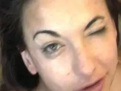Beim Dreier wird das Teen in den Anus genagelt